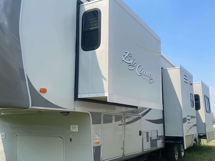 2011-heartland-big-country-3595re-image-2