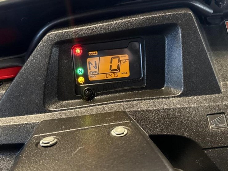 2018-honda-pipneer-sxs-image-18