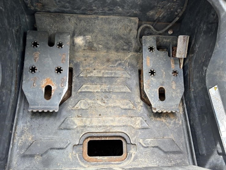 2021-bobcat-t66-image-31