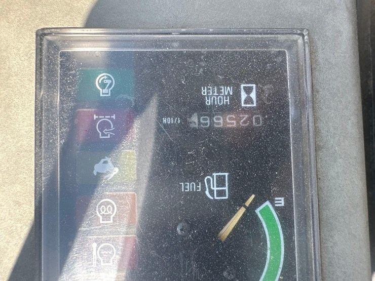 2007-takeuchi-tb135-image-18