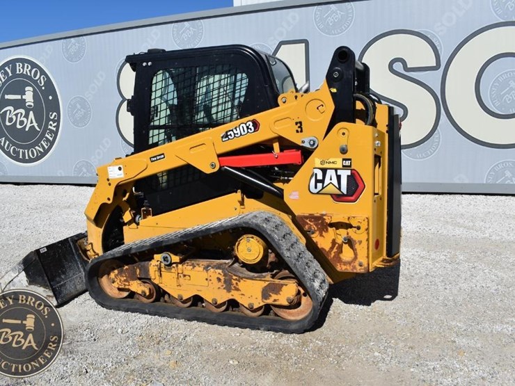 2023-caterpillar-259d3-image-13