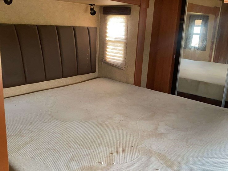 2011-heartland-big-country-3595re-image-34