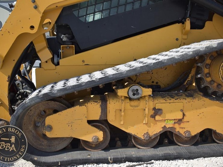 2023-caterpillar-259d3-image-21