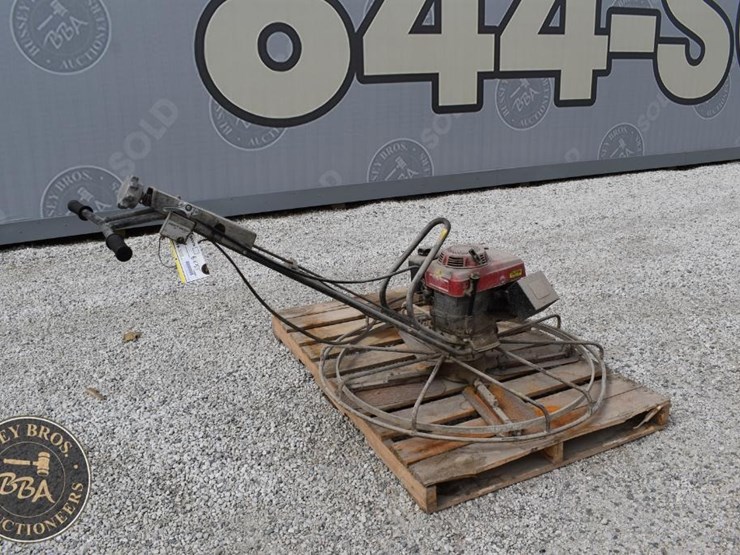 master-48in-walkbehind-trowel-42690-image-2