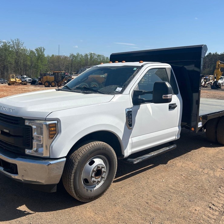 2019 FORD F350 XL