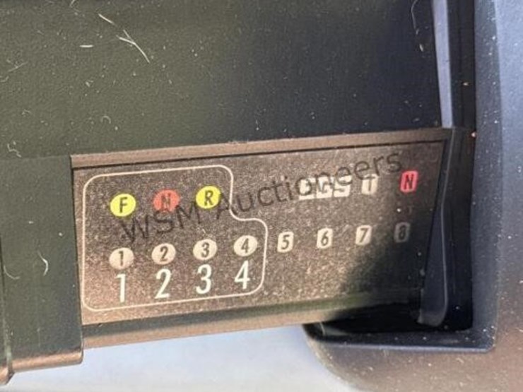 new-holland-lb115-image-53