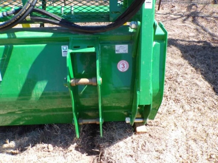 2017-john-deere-7-image-8