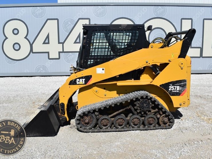 2012-caterpillar-257b3-image-10