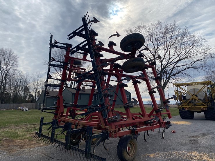 case-ih-4300-image-7