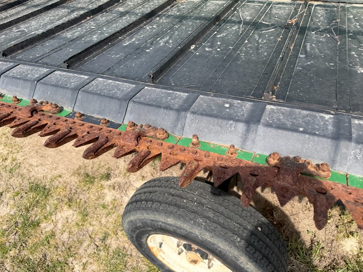 2017-john-deere-630fd-image-19