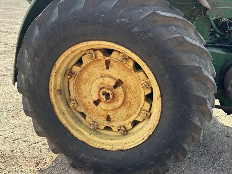 john-deere-d-image-8