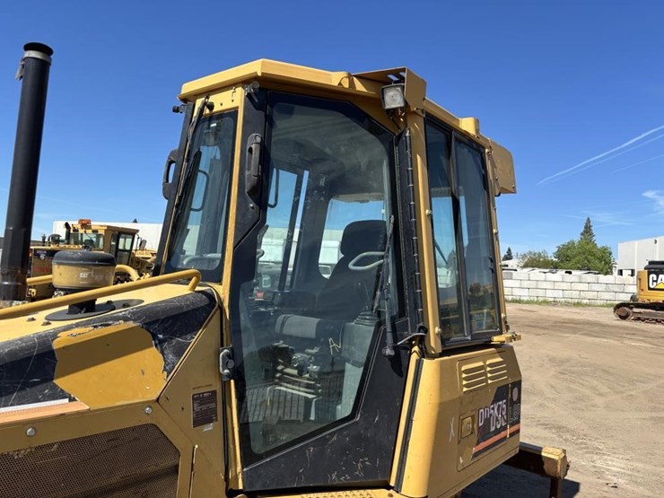 2002-caterpillar-d3g-image-24