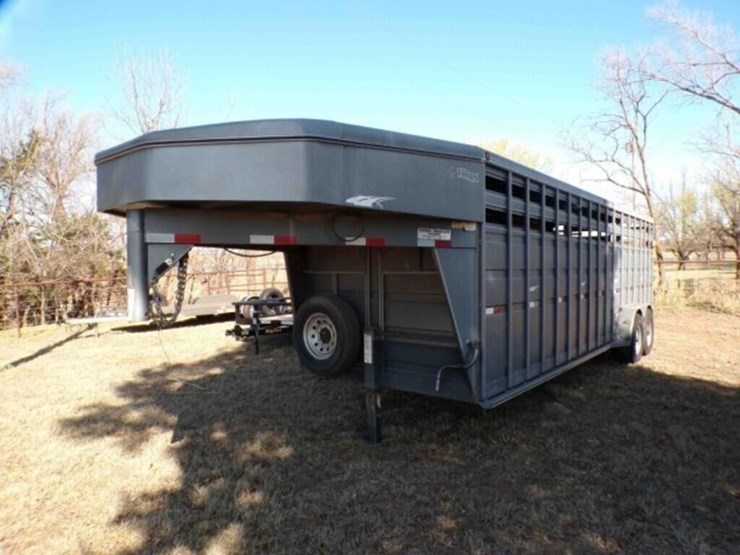 2008-titan-trailer-image-1