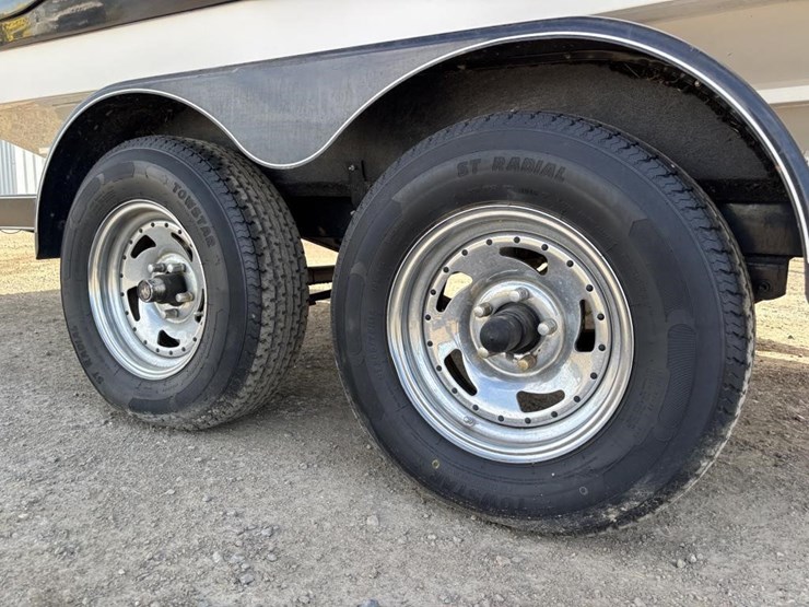 2005-unknown-trailer-image-55