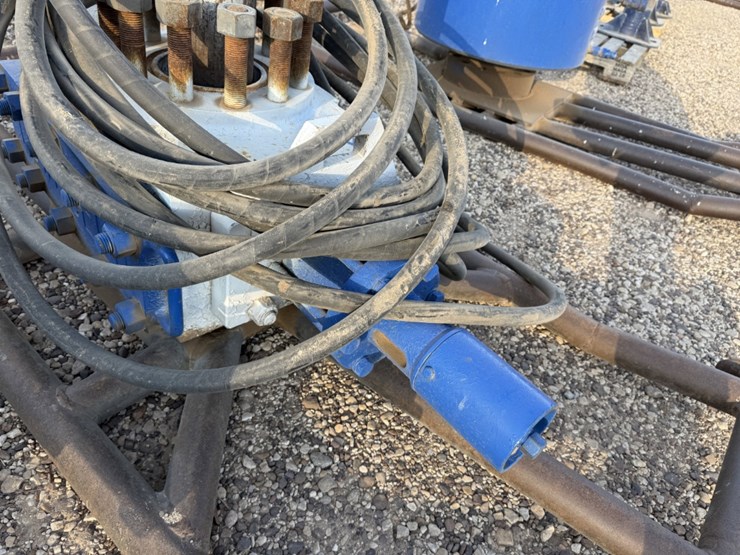 7-1/16-townsend-5m-2-3/8-sgl-stud-hydraulic-blowout-preventer,-charted-image-4