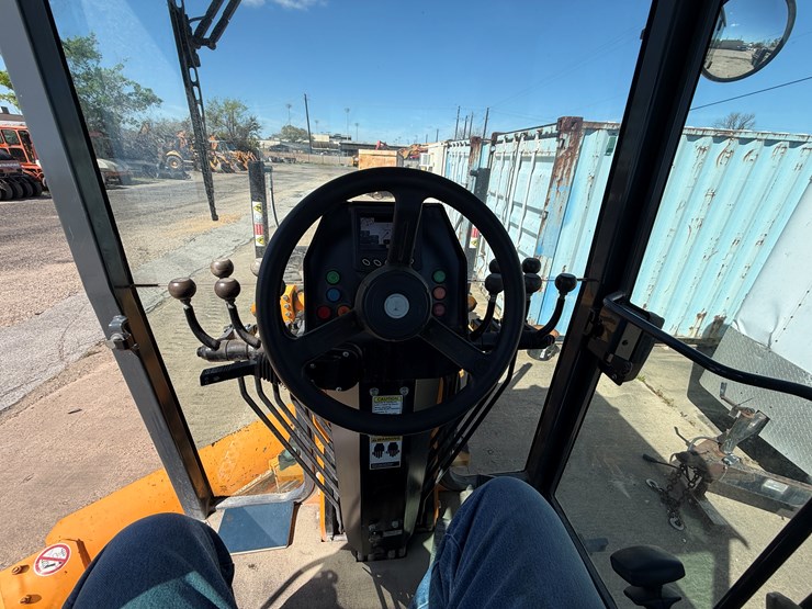 #2653-•-2020-leeboy-695b-maintainer-image-22