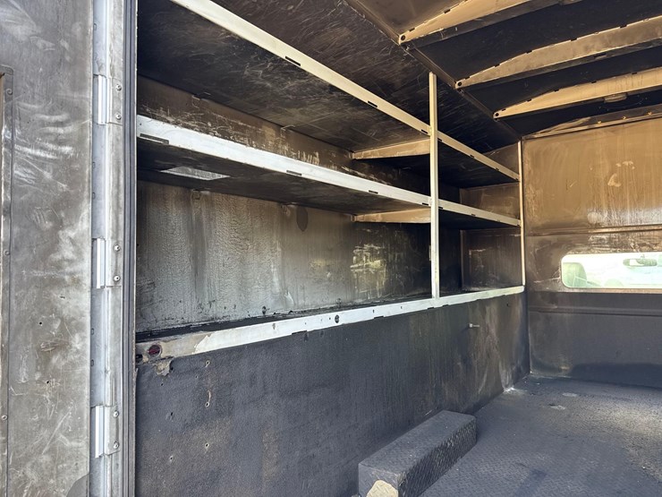 2016-ford-f350-image-13