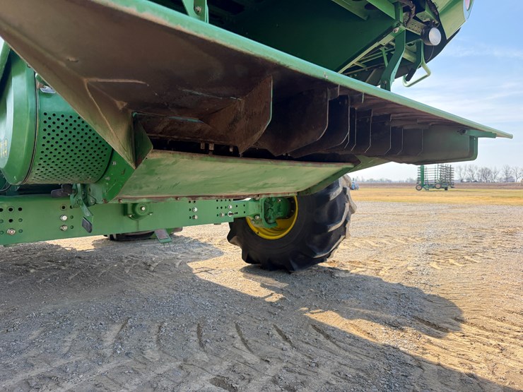 2014-john-deere-s670-image-7