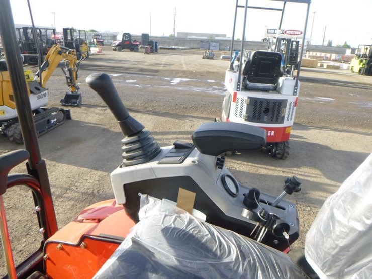 2025-tpm-20k-hydraulic-excavator-image-23