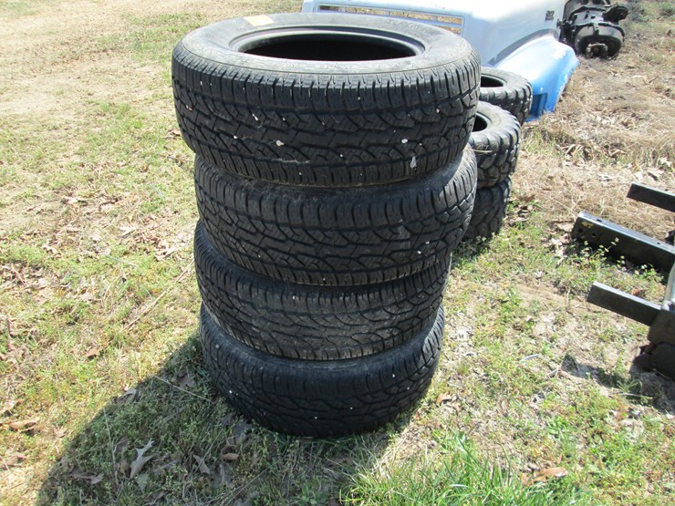 #43968-•-lot-of-(4)-hiscend-black-hawk-275/65r18-tires-image-3