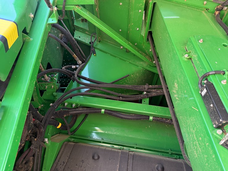 2014-john-deere-s670-image-102