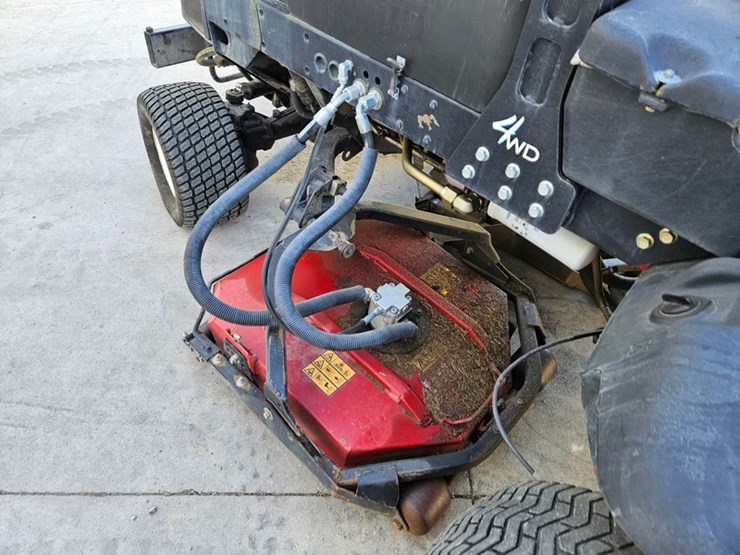 toro-groundsmaster-4000d-image-13