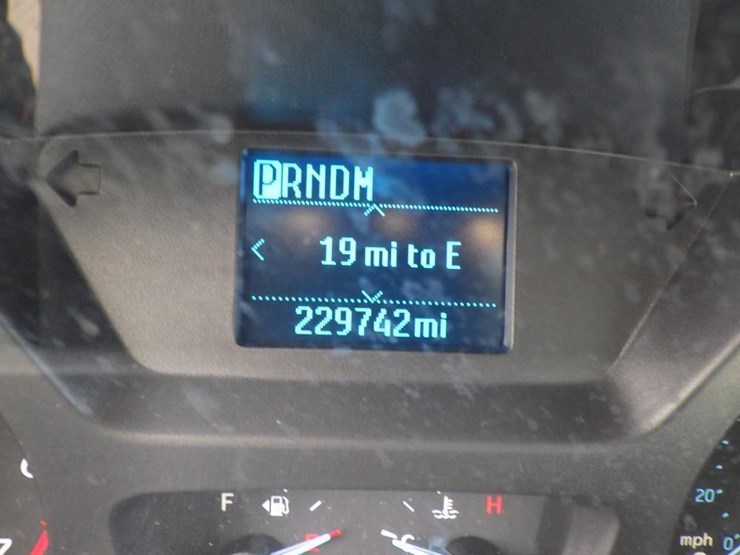 2019-ford-transit-image-14