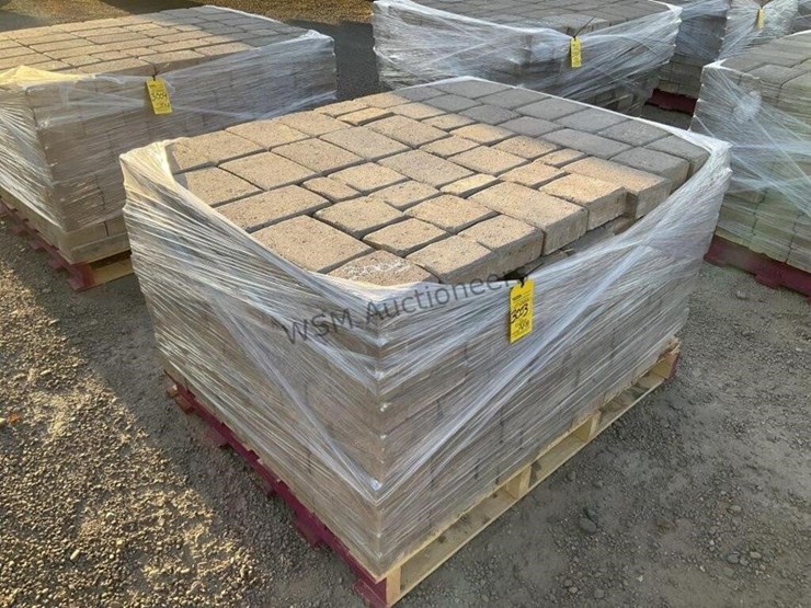 pallet-of-stone-pavers-image-1