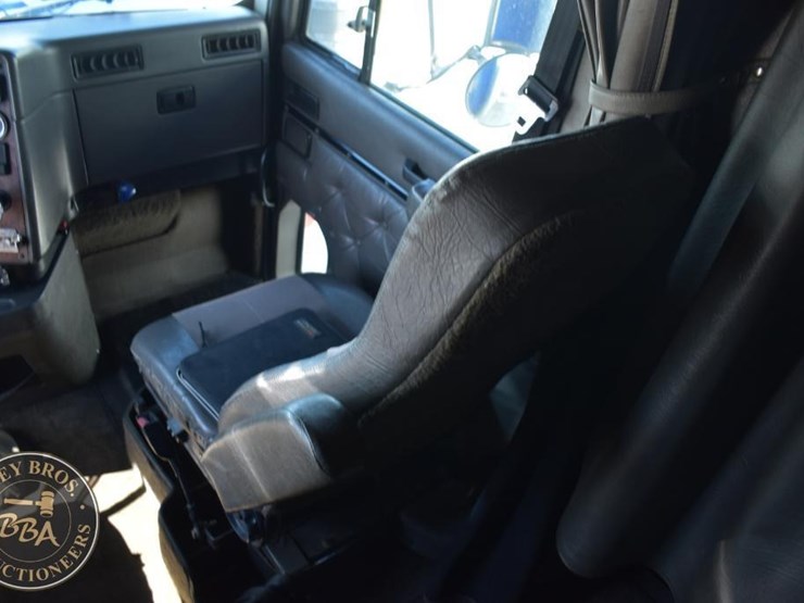 1998-international-9300-image-64