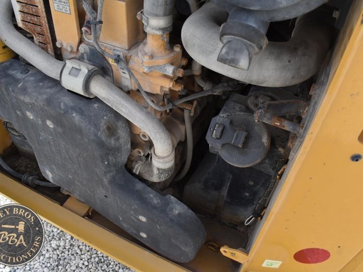 2023-caterpillar-259d3-image-45