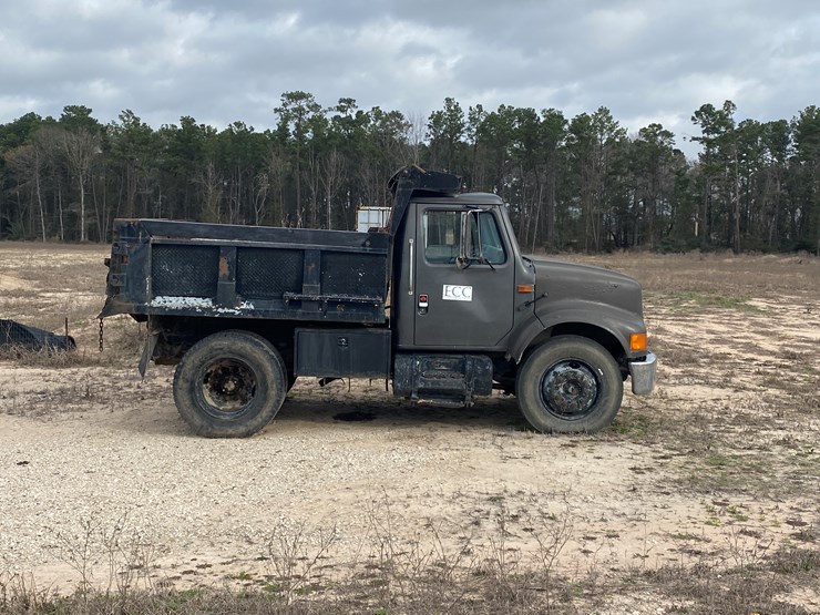 1990-international-4600-image-2