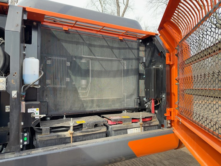 2018-hitachi-zx250-lc-6n-----image-32