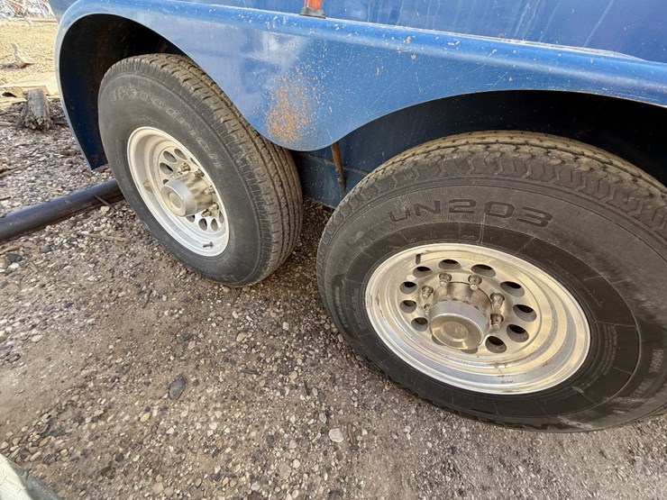 2013-thunder-creek-equipment-990-image-4