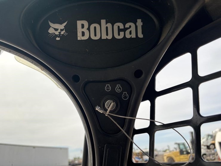 2021-bobcat-t450-image-26