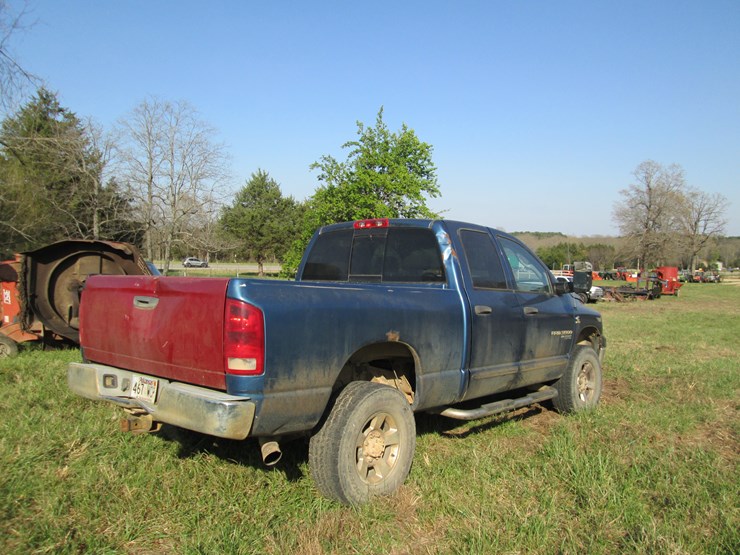 2006-dodge-3500-image-3