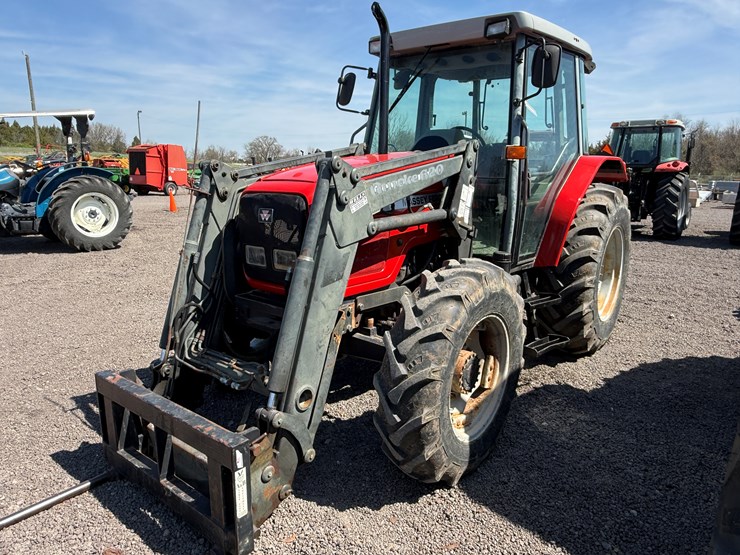 massey-ferguson-4253-image-1