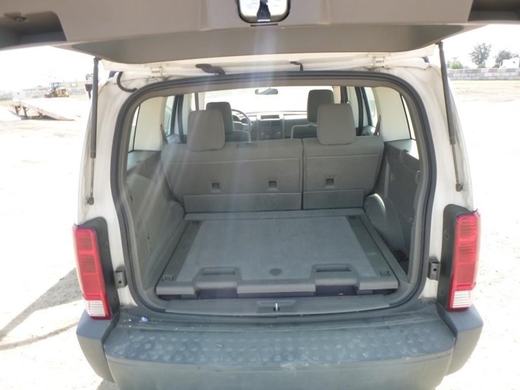 2008-dodge-nitro-image-24