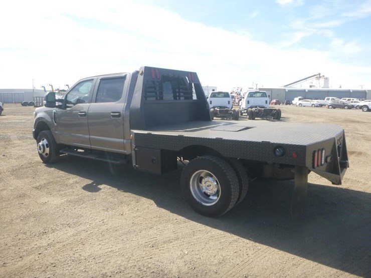 2020-ford-f350-image-4