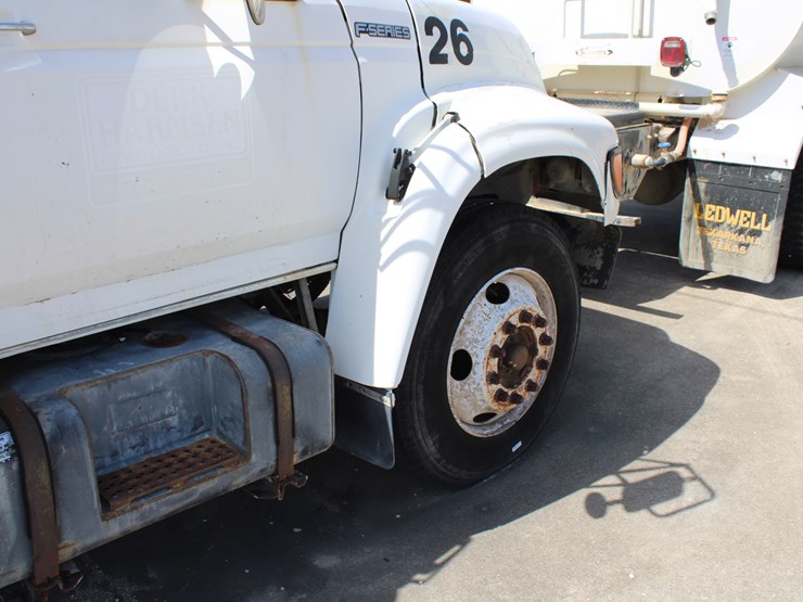 1998-ford-f700-image-9