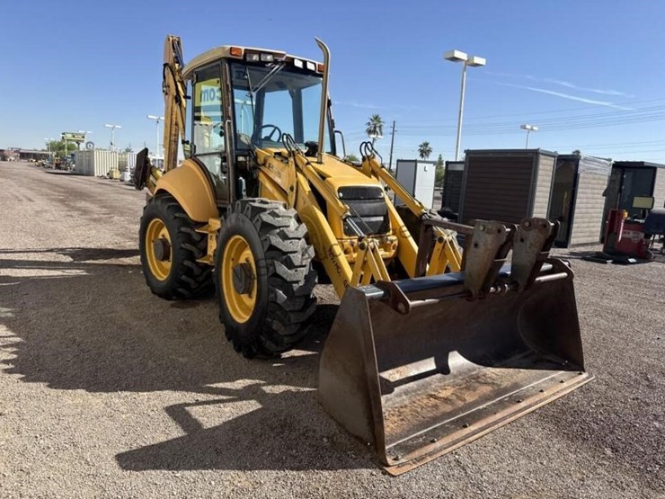 new-holland-lb115-image-5