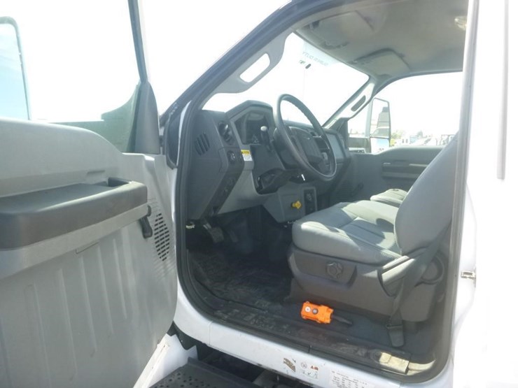 2019-ford-f750-image-12