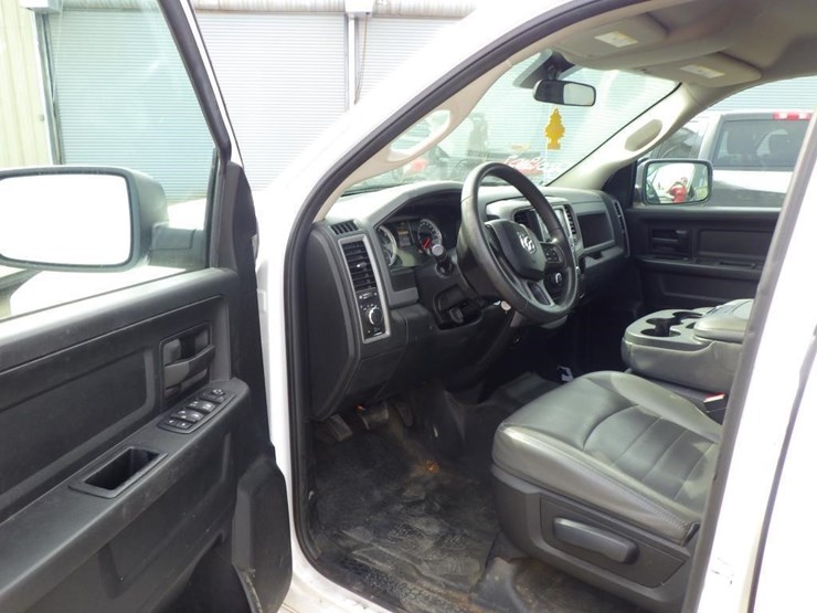 2017-dodge-1500-image-5