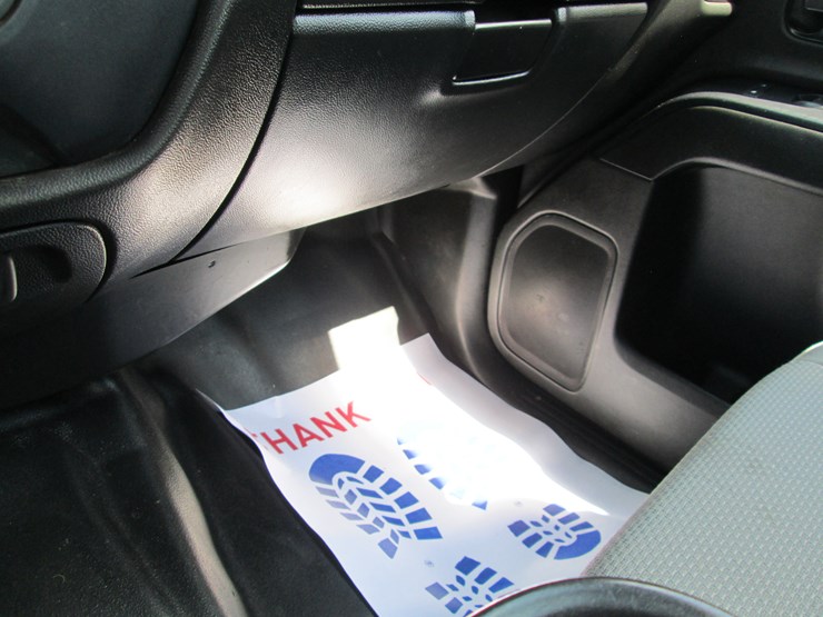 2017-chevrolet-3500hd-image-39