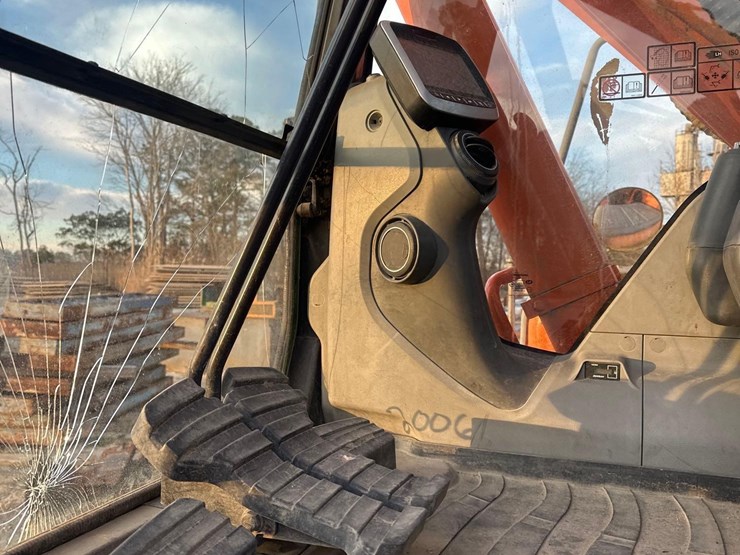 2017-doosan-dx225-lc-3-image-12