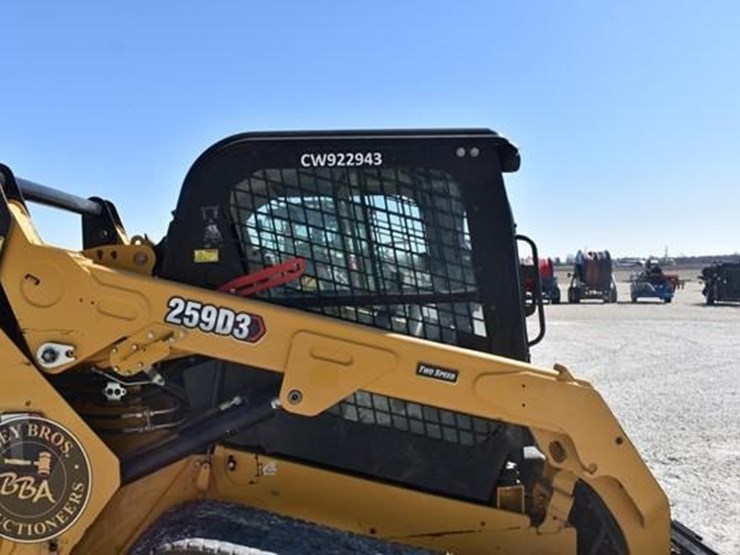 2023-caterpillar-259d3-image-56