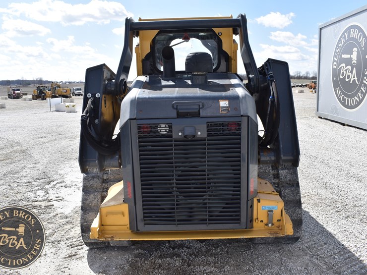 2020-deere-333g-image-17