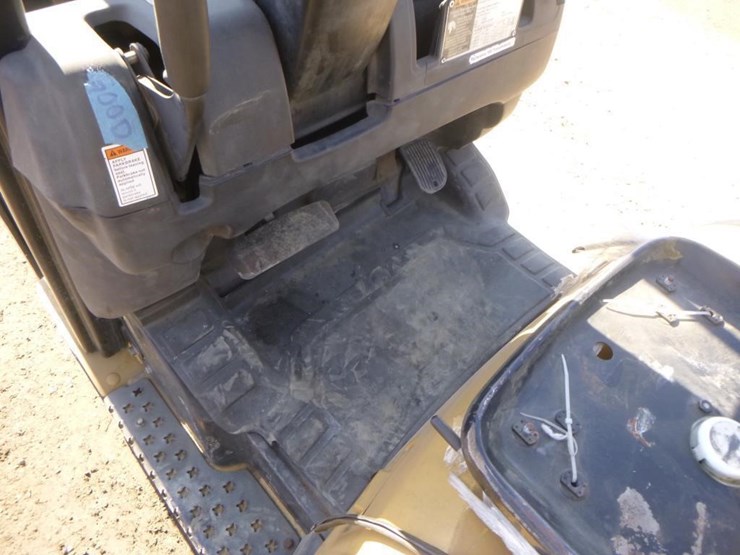 yale-glc30-forklift-image-17