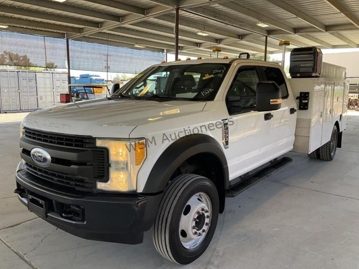 2017-ford-f550-image-4