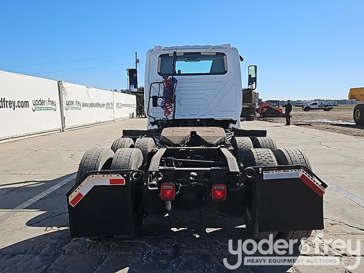 2018-international-lt-image-16