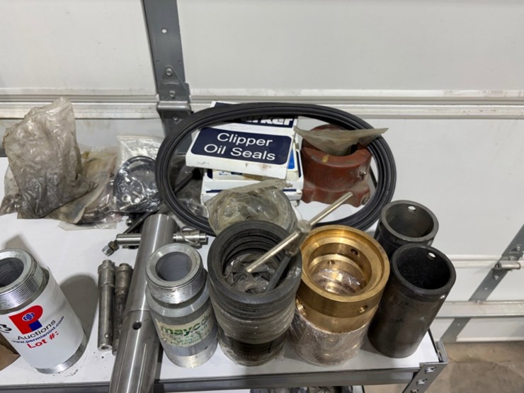 shelving-unit-w/-(unused)-xk-90-&-logan-swivel-parts,-stabbing-guides,-kelly-valve-kits,-guages,-etc-image-13